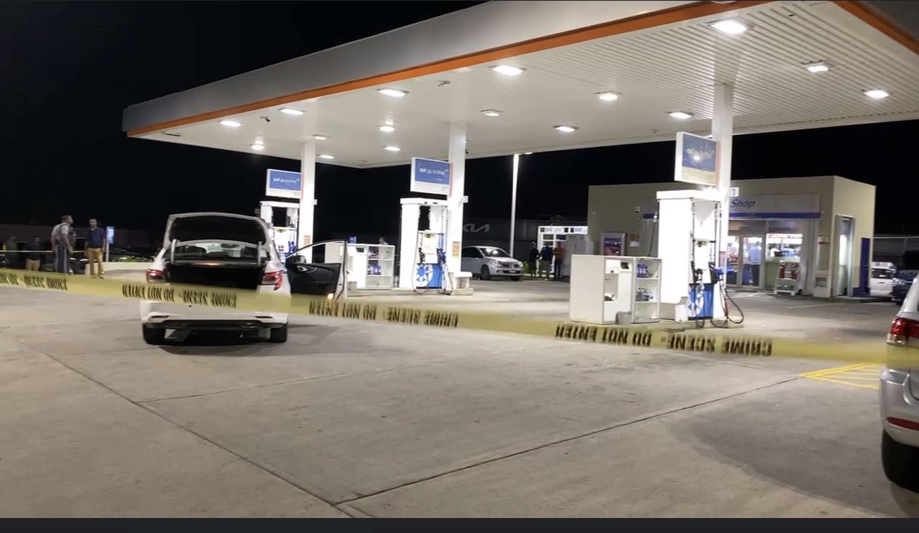 The Police Investigating a Armed Robbery at a Gas Station in Basseterre ...